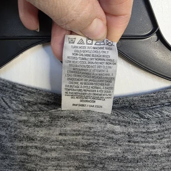 PINK Victoria's Secret Bling Campus Tee - Picture 4 of 9